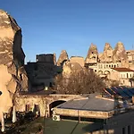 Cappadocia Ozbek Stone House מלון 2*