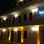 מלון Cappadocia Ozbek Stone House 2*